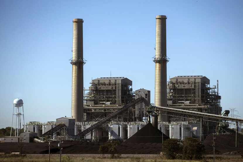 
Luminant’s Big Brown coal plant, in Fairfield, southeast of Dallas, is among Texas...
