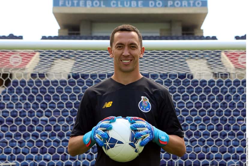 El Porto presentó de manera oficial al portero argentino Agustín Marchesín.