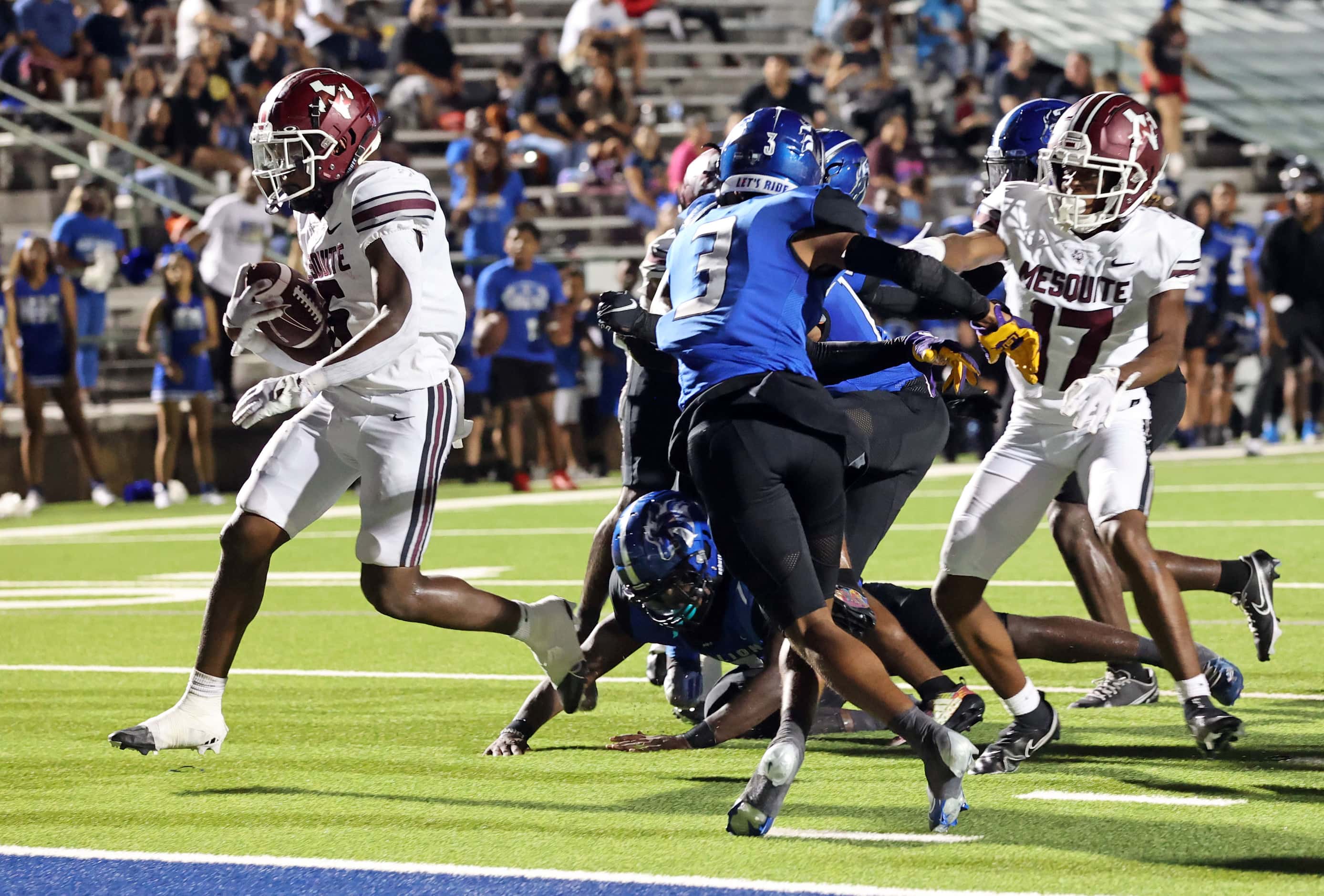 Mesquite RB Armand Cleaver (6) cuts through the North Mesquite defense in route to a...
