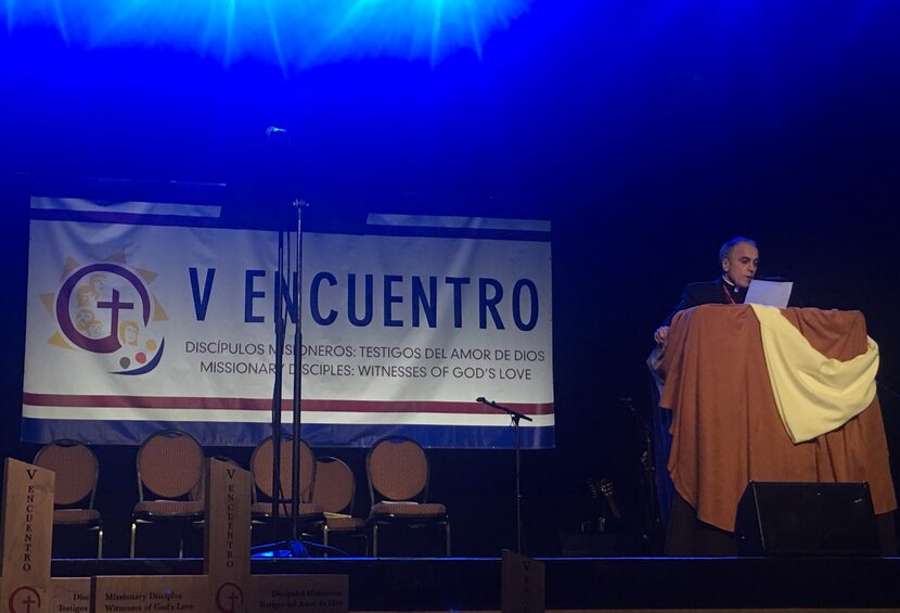 El Cardenal Daniel DiNardo, jefe de la Conferencia de Obispos Católicos de los Estados...