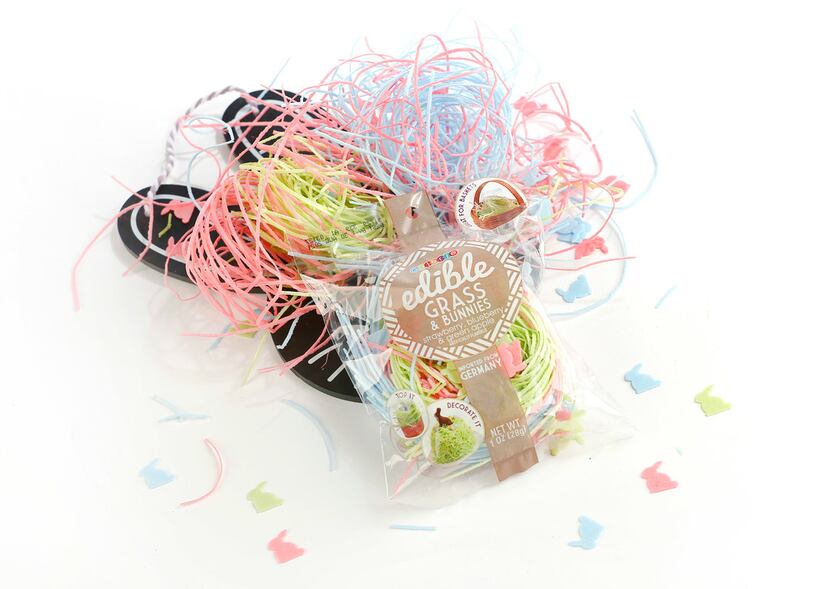 Galerie edible Grass and Bunnies Easter candy