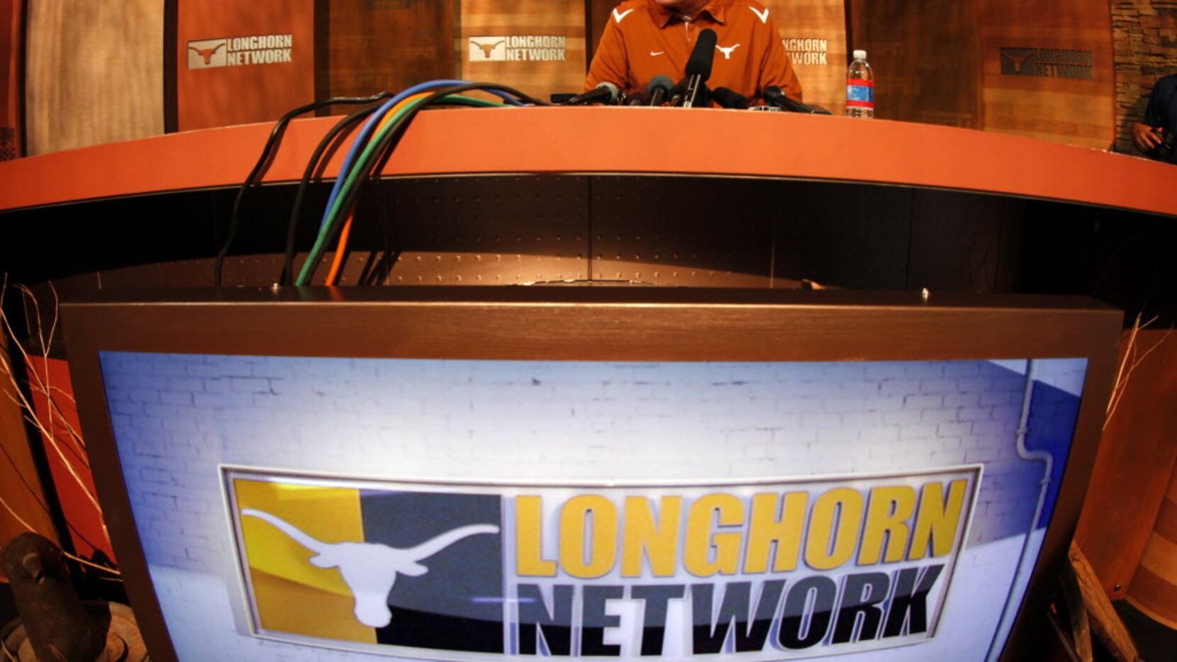Dish Network reaches deal to bring Longhorn Network, upcoming