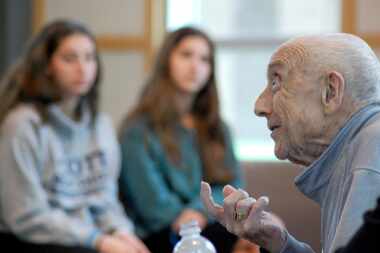 Max Glauben spoke with high school seniors at Akiba Yavneh Academy on April 12.