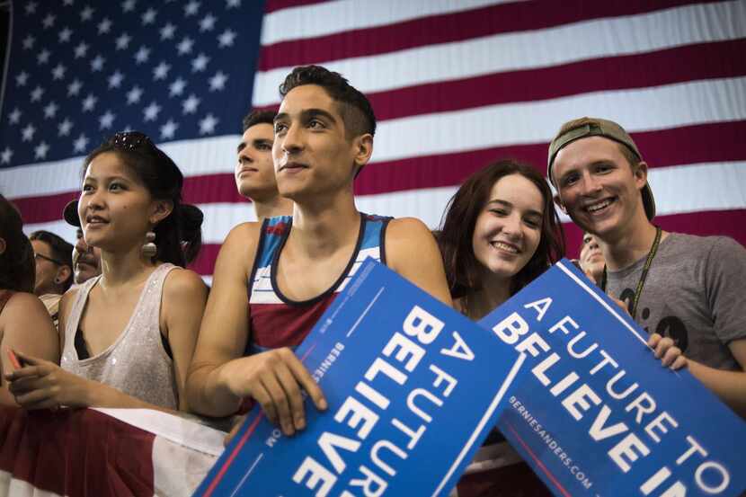 
Bernie Sanders campaign event attendees

