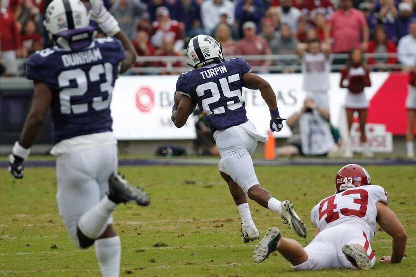 FILE - TCU Horned Frogs wide receiver KaVontae Turpin (25) returns a kickoff for a touchdown...