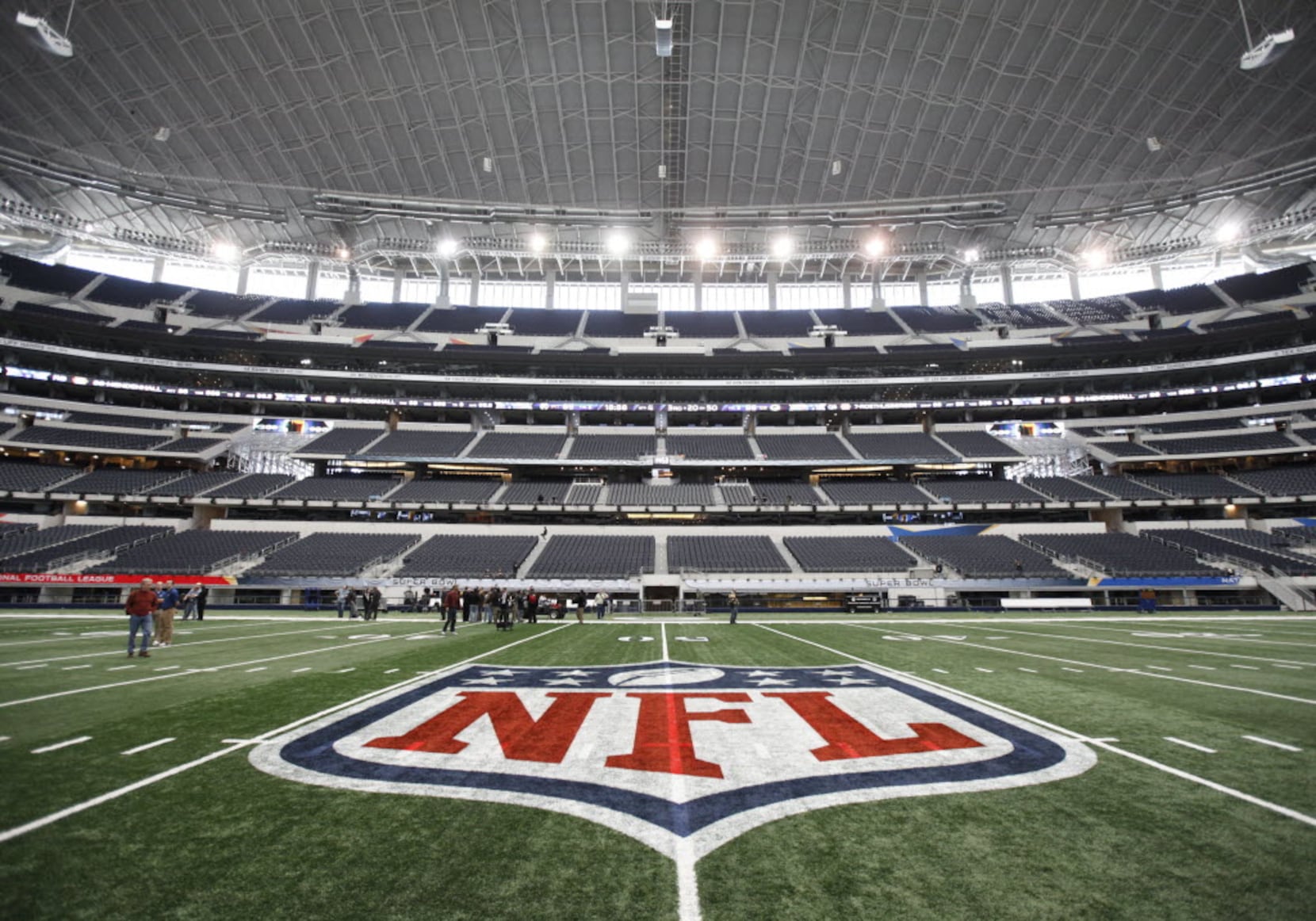 NFL looks at contingency sites for Super Bowl amid COVID-19