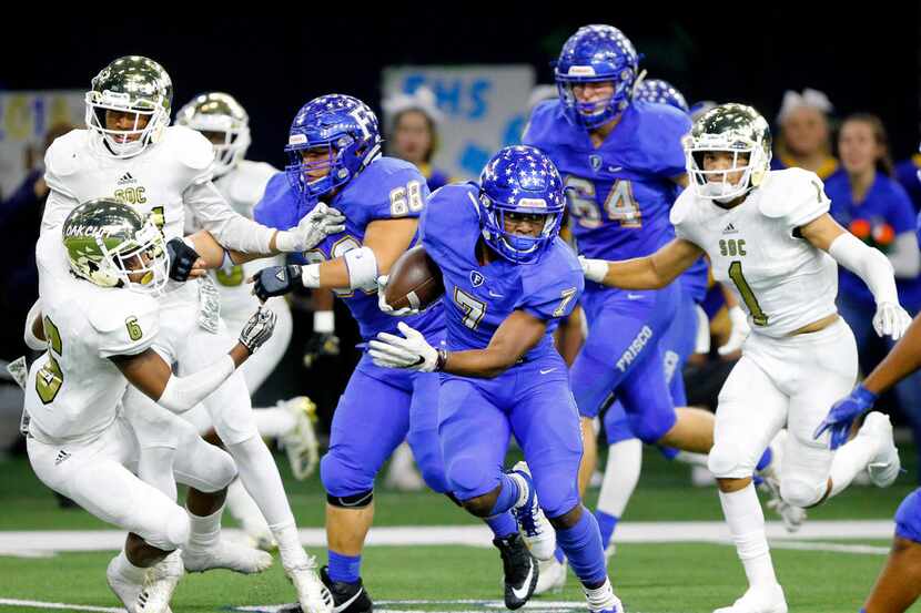 Frisco running back Bryson Clemons (7) breaks away from the South Oak Cliff defense for a...