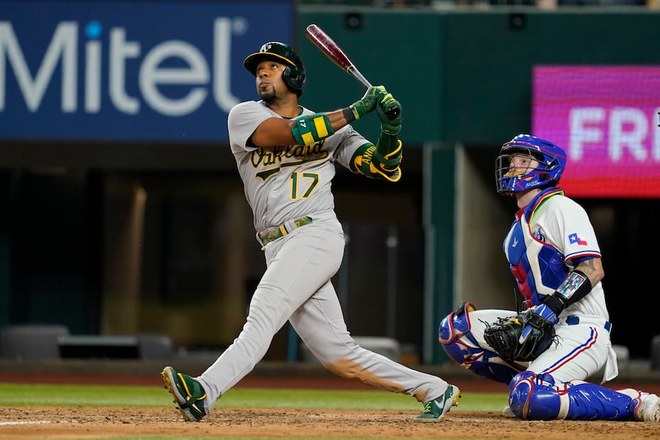 After emotional return to Texas, Elvis Andrus delivers in A's 13