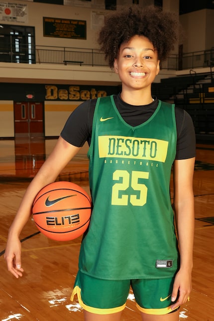 Amayah Garcia (25), Friday, Oct. 28, 2022, at Desoto High School in Desoto.