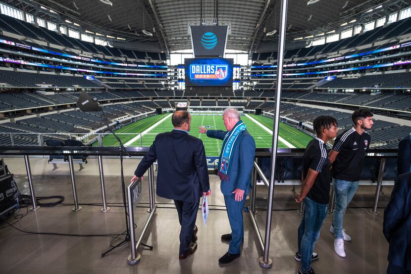 FIFA delegation visits AT&T Stadium to offer insight on World Cup-prompted  renovations