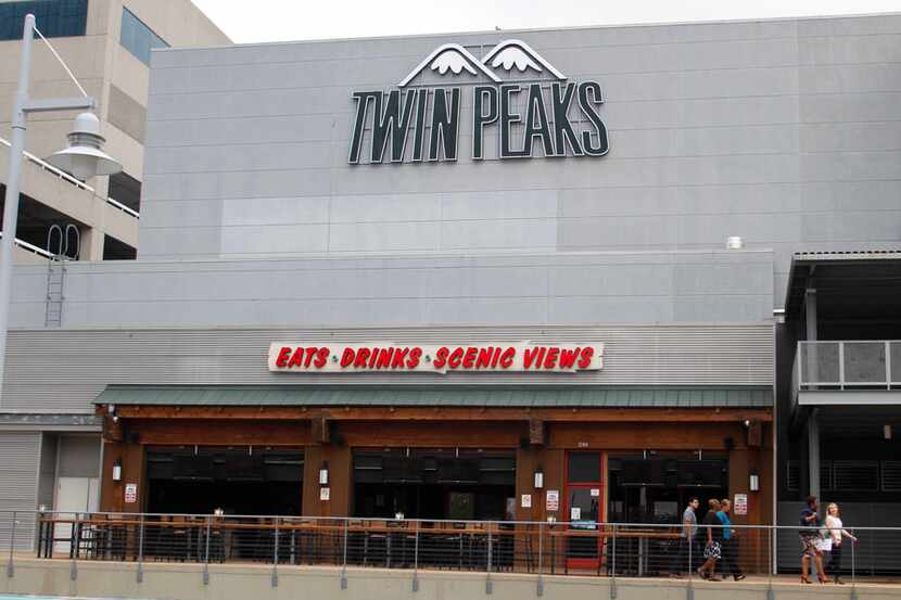 Twin Peaks plans to open eight restaurants in Mexico City.