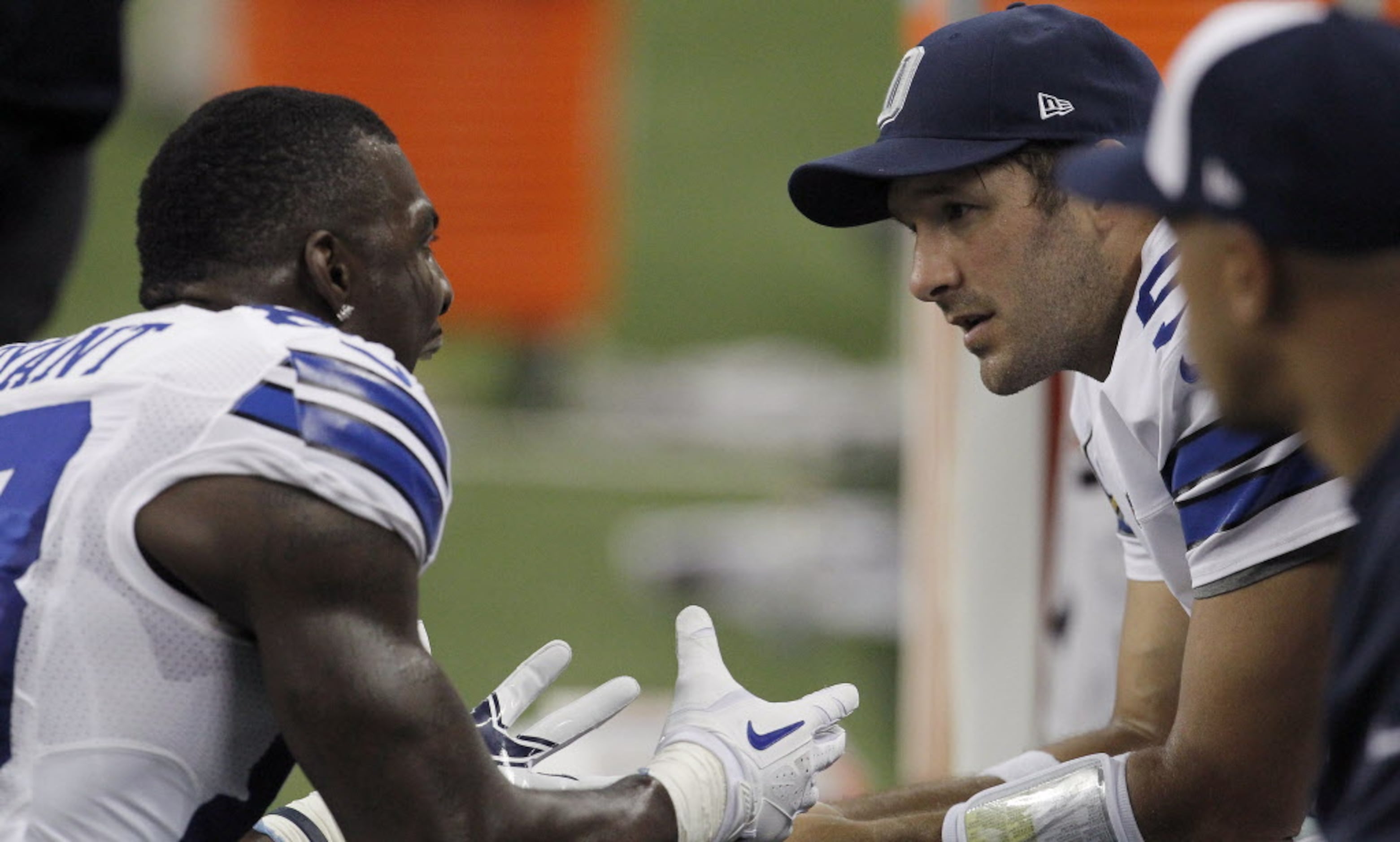 Dallas Cowboys Ex Terrell Owens Wants to Sign with Tom Brady's