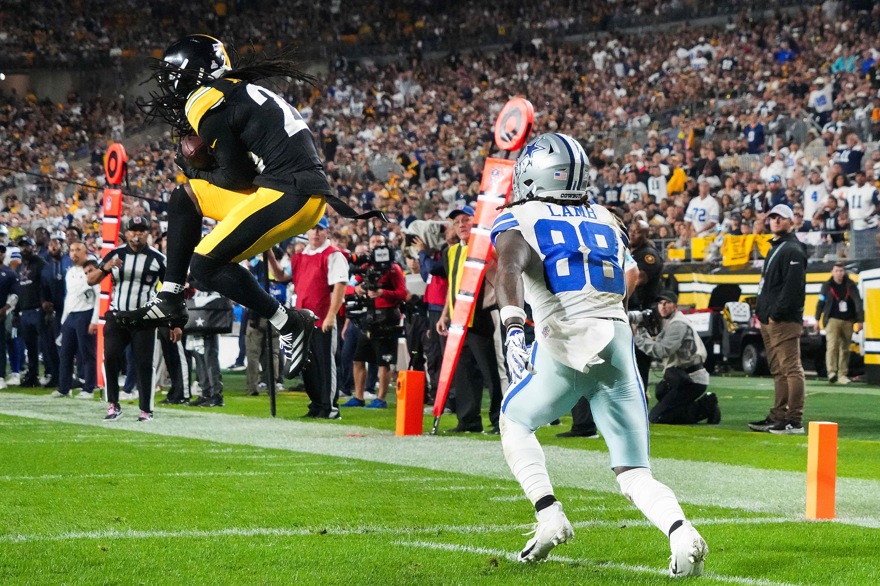 Pittsburgh Steelers cornerback Donte Jackson (26) intercepts a pass intended for Dallas...