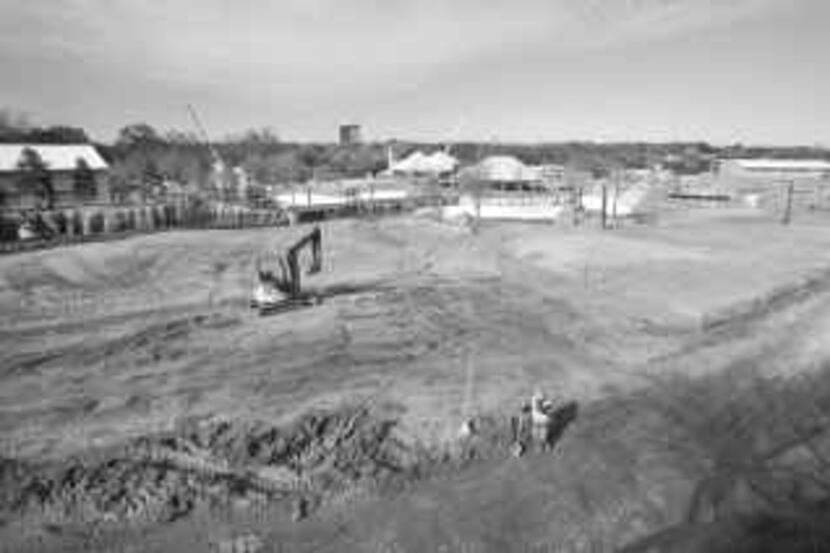  The Giants of the Savanna habitat is taking shape at the Dallas Zoo. The 11-acre project,...