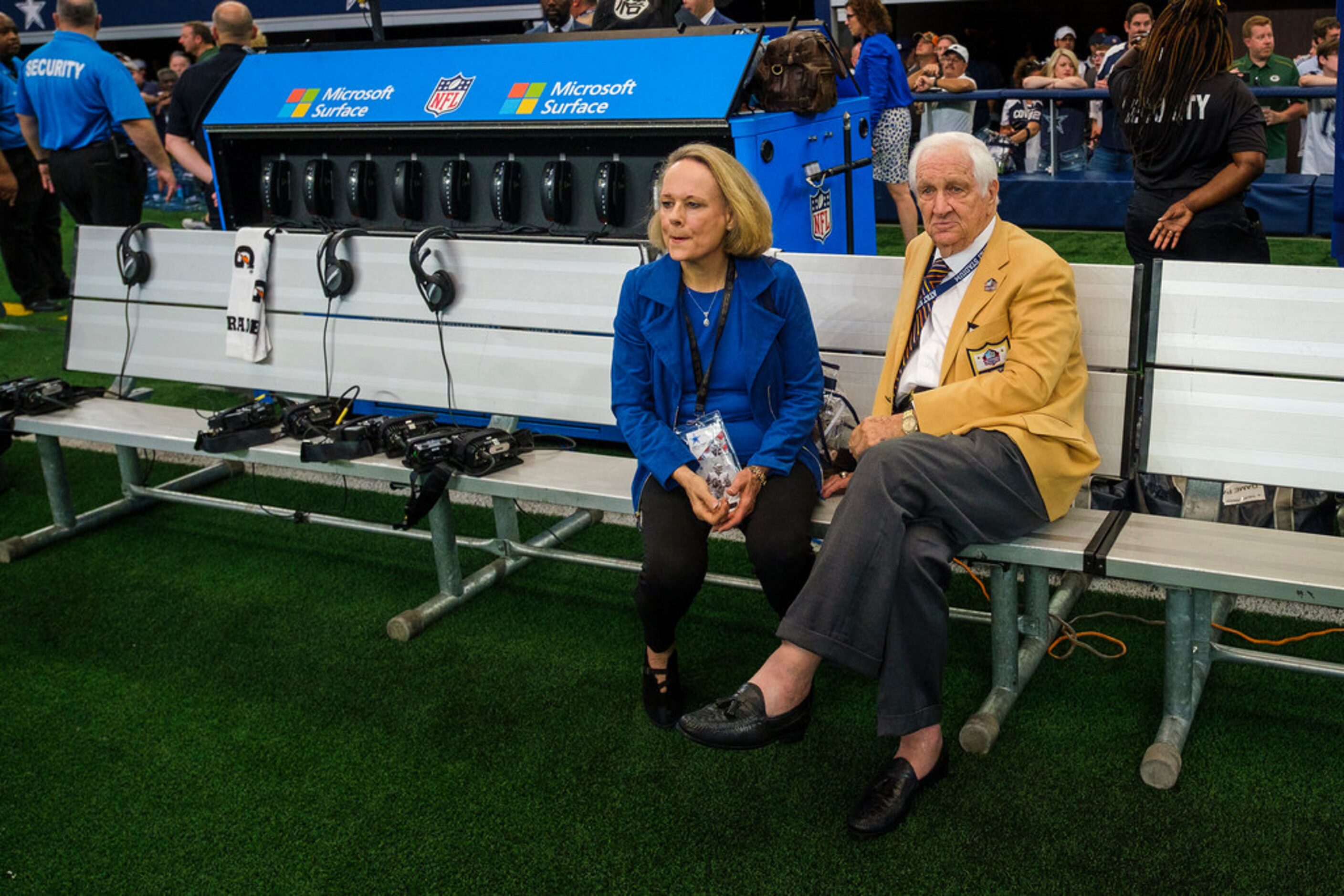 Gil Brandt watches the teams warm up before an NFL football game between the Dallas Cowboys...