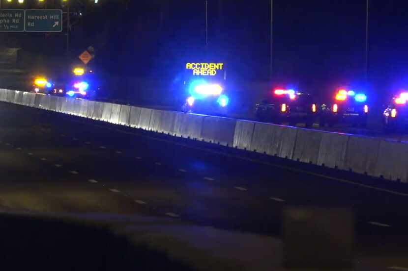 La policía llegó al lugar donde hubo un accidente en contravía en el Dallas North Tollway.