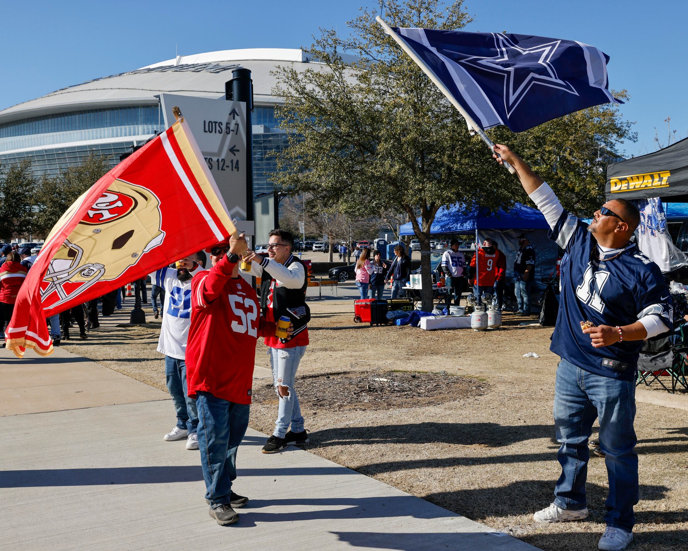 Photos: Playoff ready! Cowboys, fans prepare for wild card matchup vs.  49ers at AT&T Stadium