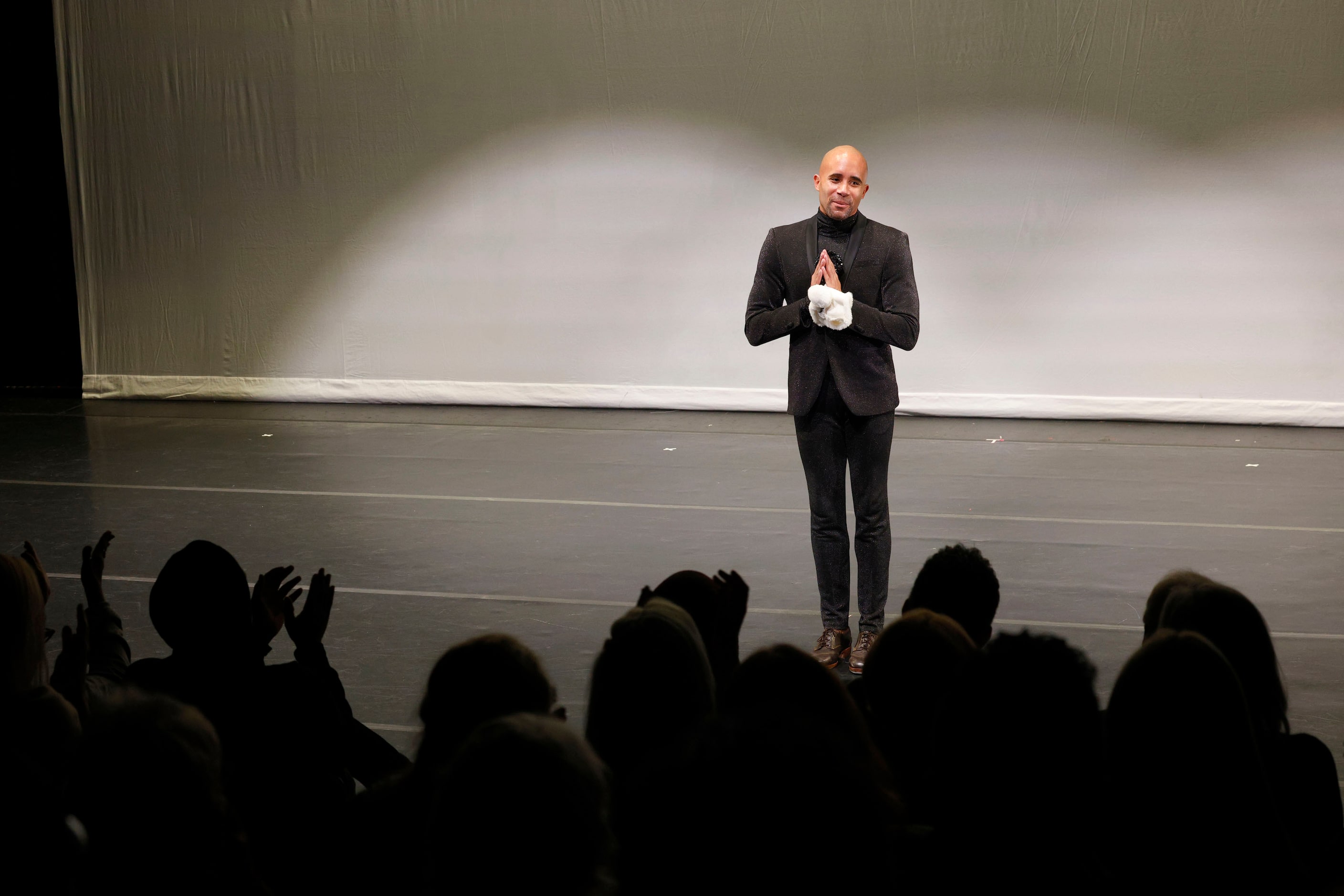 Former Dallas Black Dance Theatre dancer Sean J. Smith takes a bow after performing “...