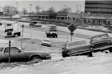 A photo published on Dec. 21, 1983, in The News of Highway 114 near Las Colinas.