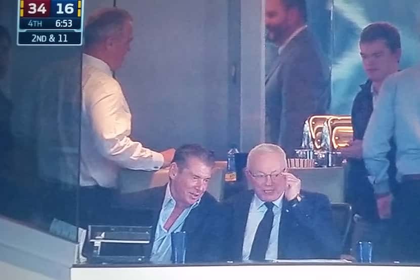 Vince McMahon and Jerry Jones on Sunday (SCREEN CAP)