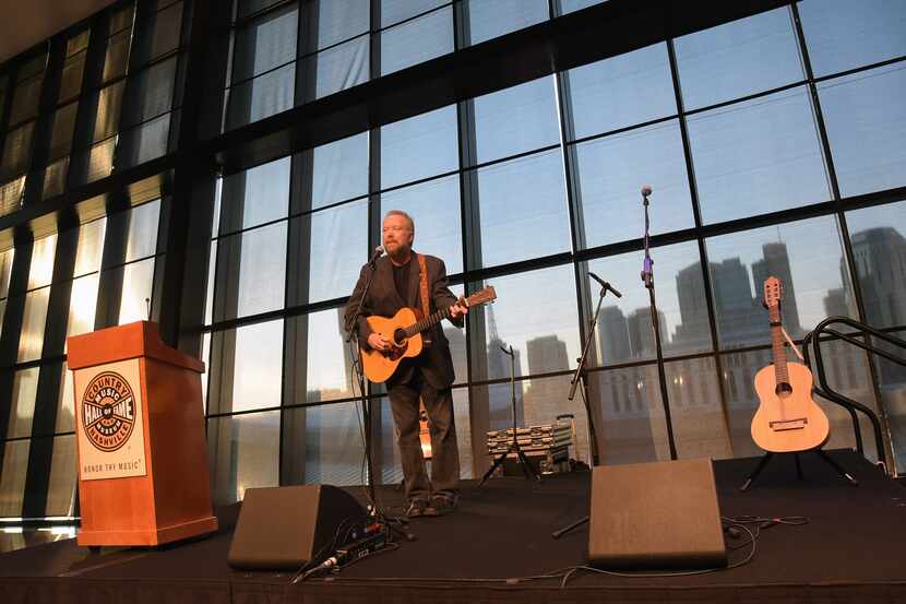 NASHVILLE, TN - AUGUST 13:  Singer/Songwriter Don Schlitz performs at the Country Music Hall...