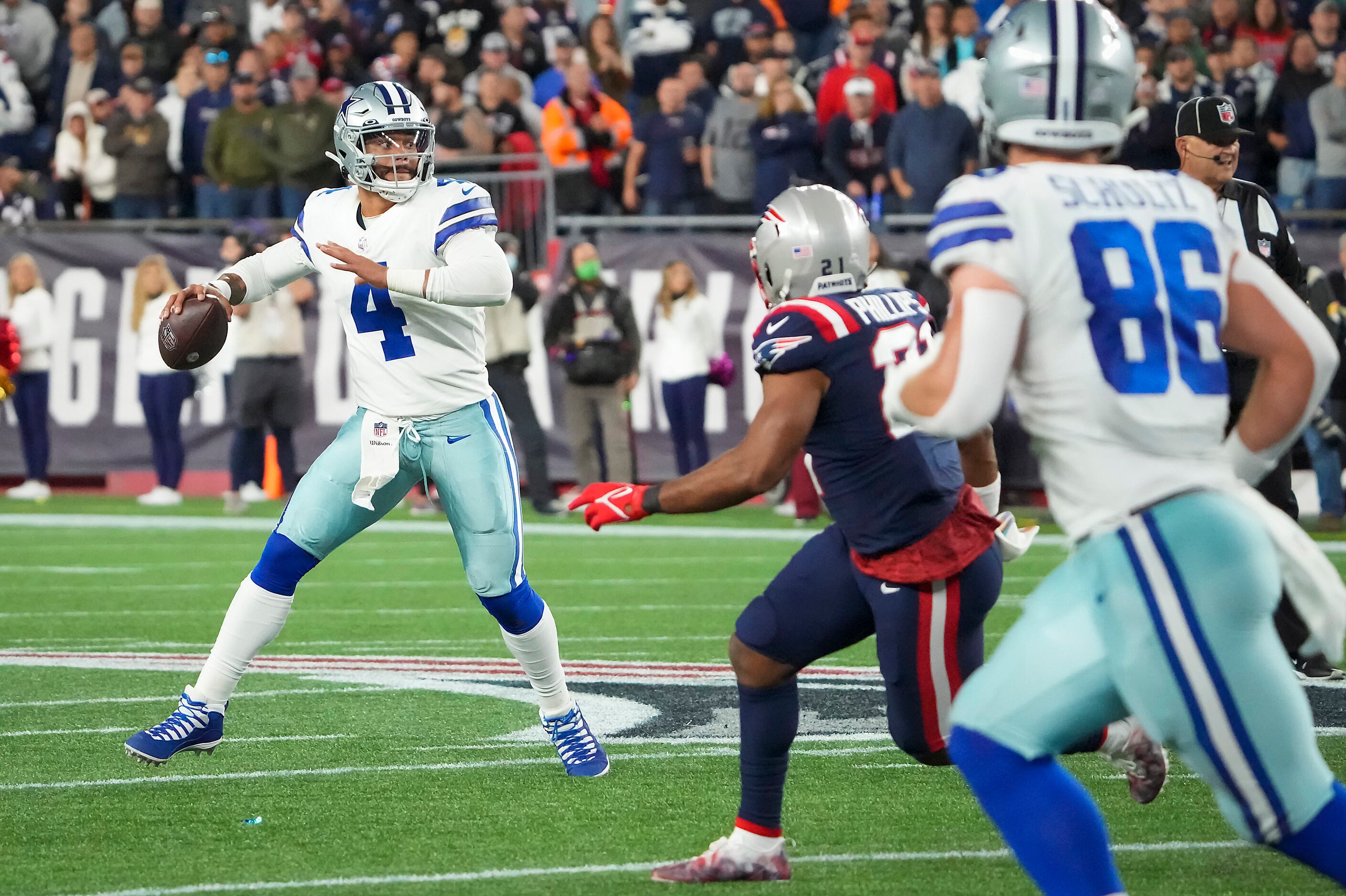 Scenes from Oct. 17 game between Dallas Cowboys, New England Patriots