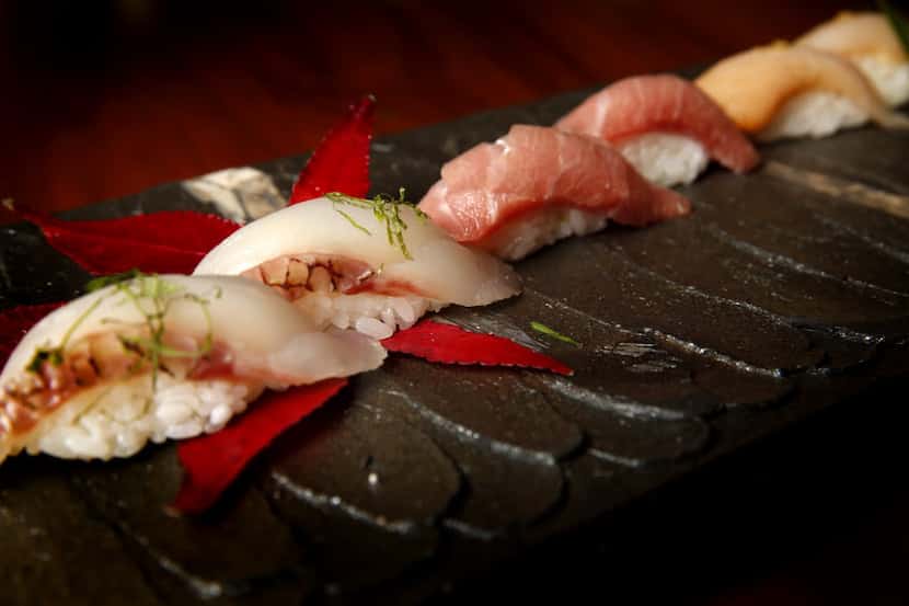 Nigiri sushi at Teppo