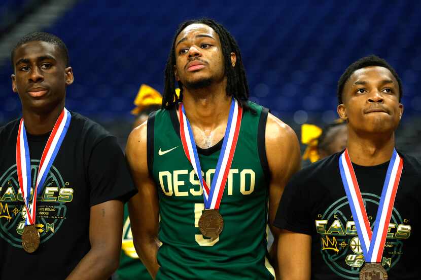 DeSoto Ahmir Wall (5) and the rest of their team dan hide their disapointment .Richardson...
