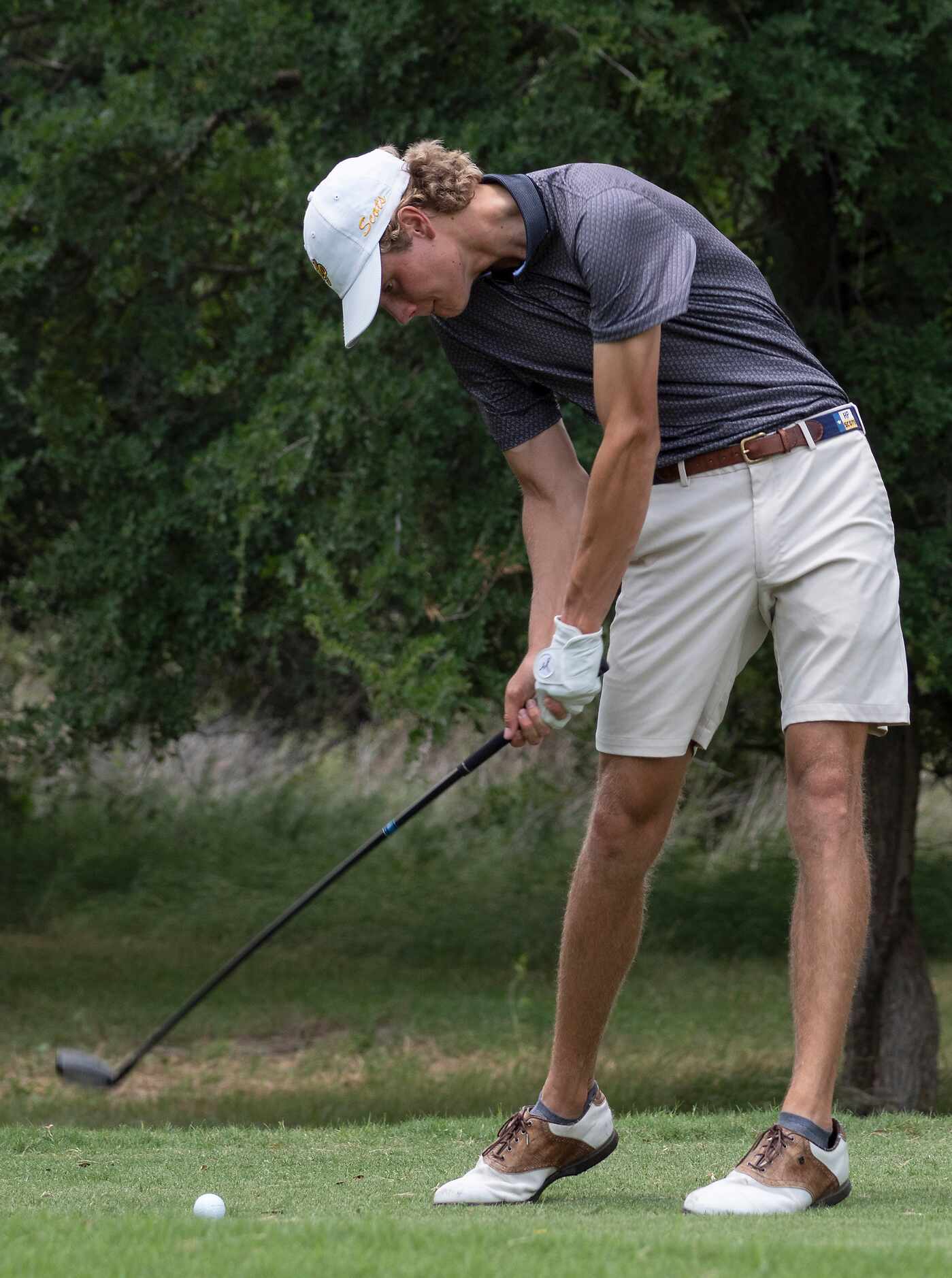 Highland Park, Martin Kemp tees off on the no. 15 hole during the first round of UIL Class...