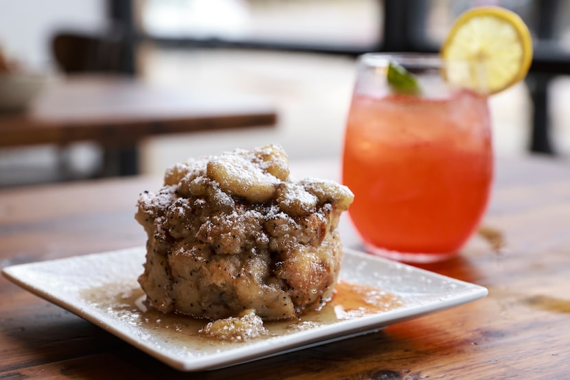 A plate of banana foster bread pudding at TLC Vegan Café in Richardson 