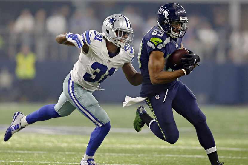 Dallas Cowboys cornerback Byron Jones (31) chases down Seattle Seahawks wide receiver Doug...