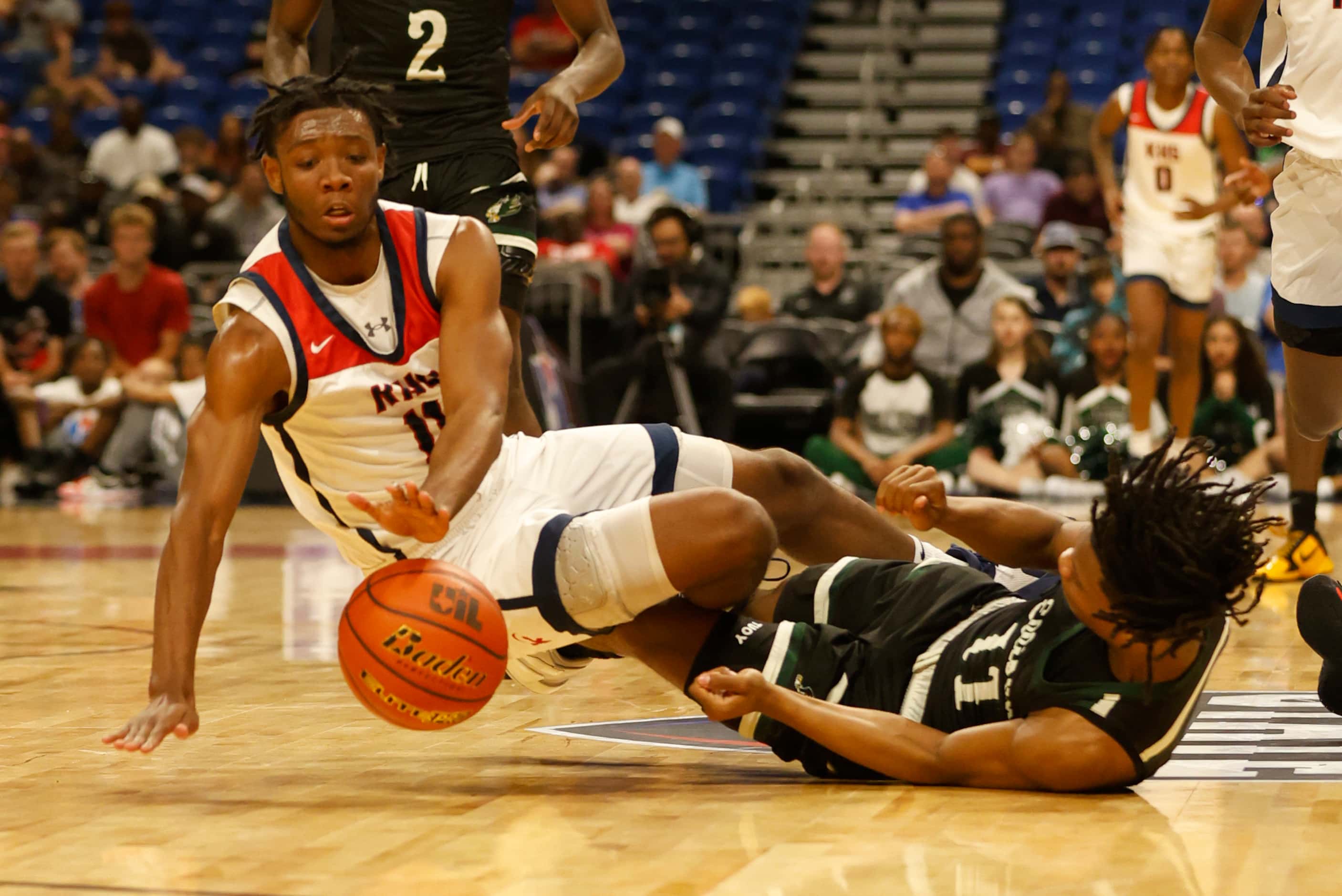 Dallas Kimball Barack Holland (11) is fouled by Killeen Ellison Sean Parks (11). Dallas...