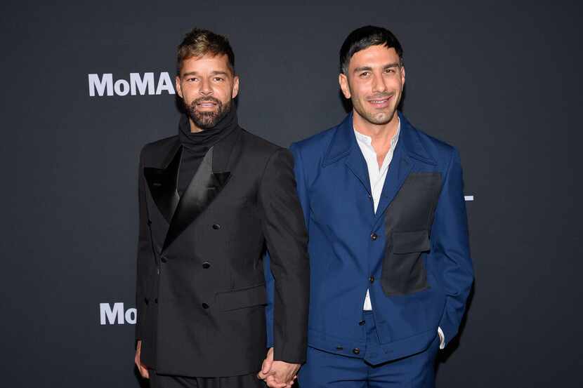 Ricky Martin, izquierda, y su esposo Jwan Yosef asisten a la gala MoMA Film Benefit...