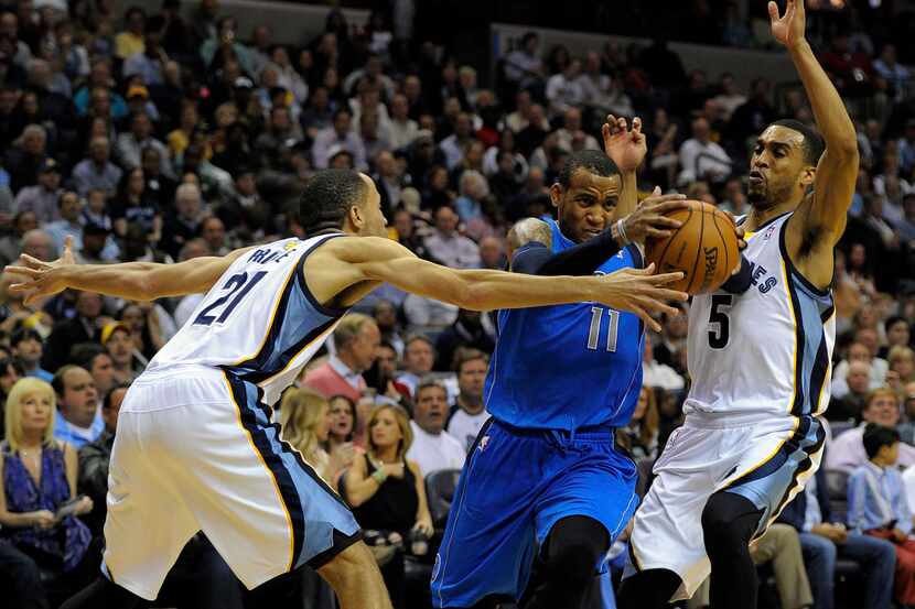 Apr 16, 2014; Memphis, TN, USA; Dallas Mavericks guard Monta Ellis (11) drives to the basket...