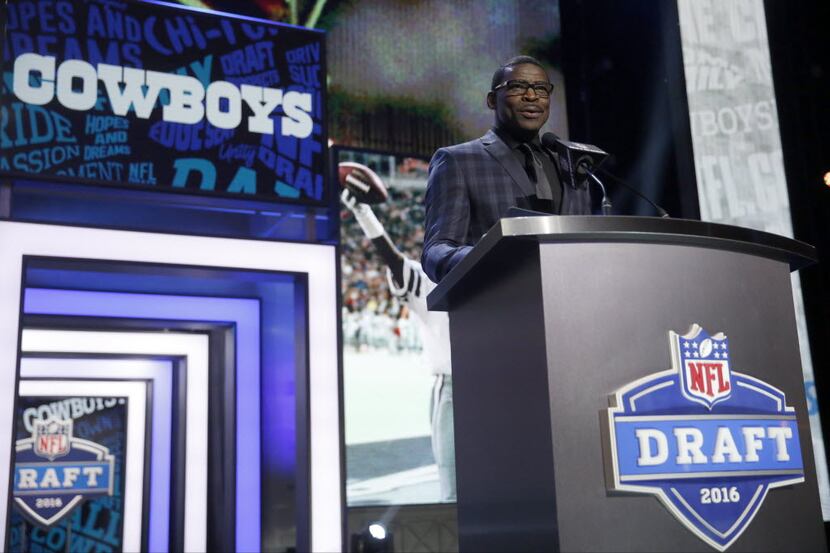Former NFL player Michael Irvin announces that the Dallas Cowboys selects Notre Dame’s...