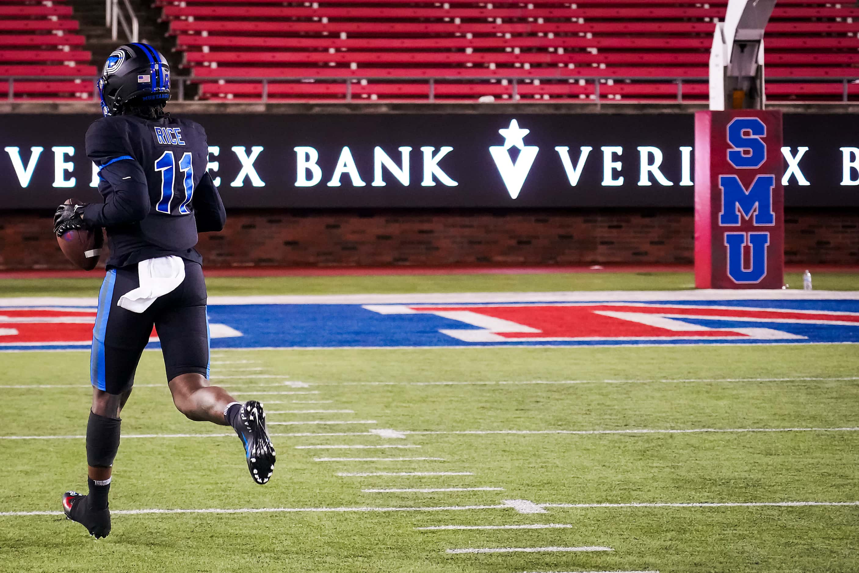 SMU wide receiver Rashee Rice is the last player off the field after a 34-31 victory over...