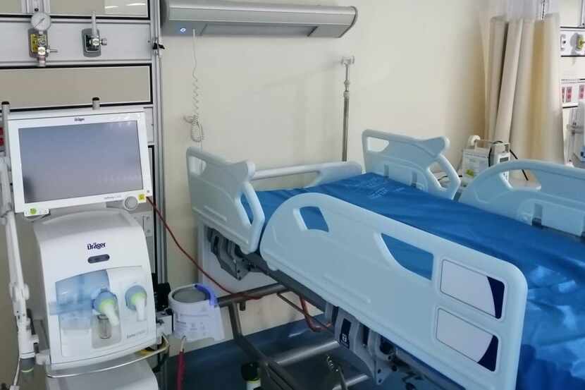 Un ventilador en un cuarto de emergencias de un hospital.