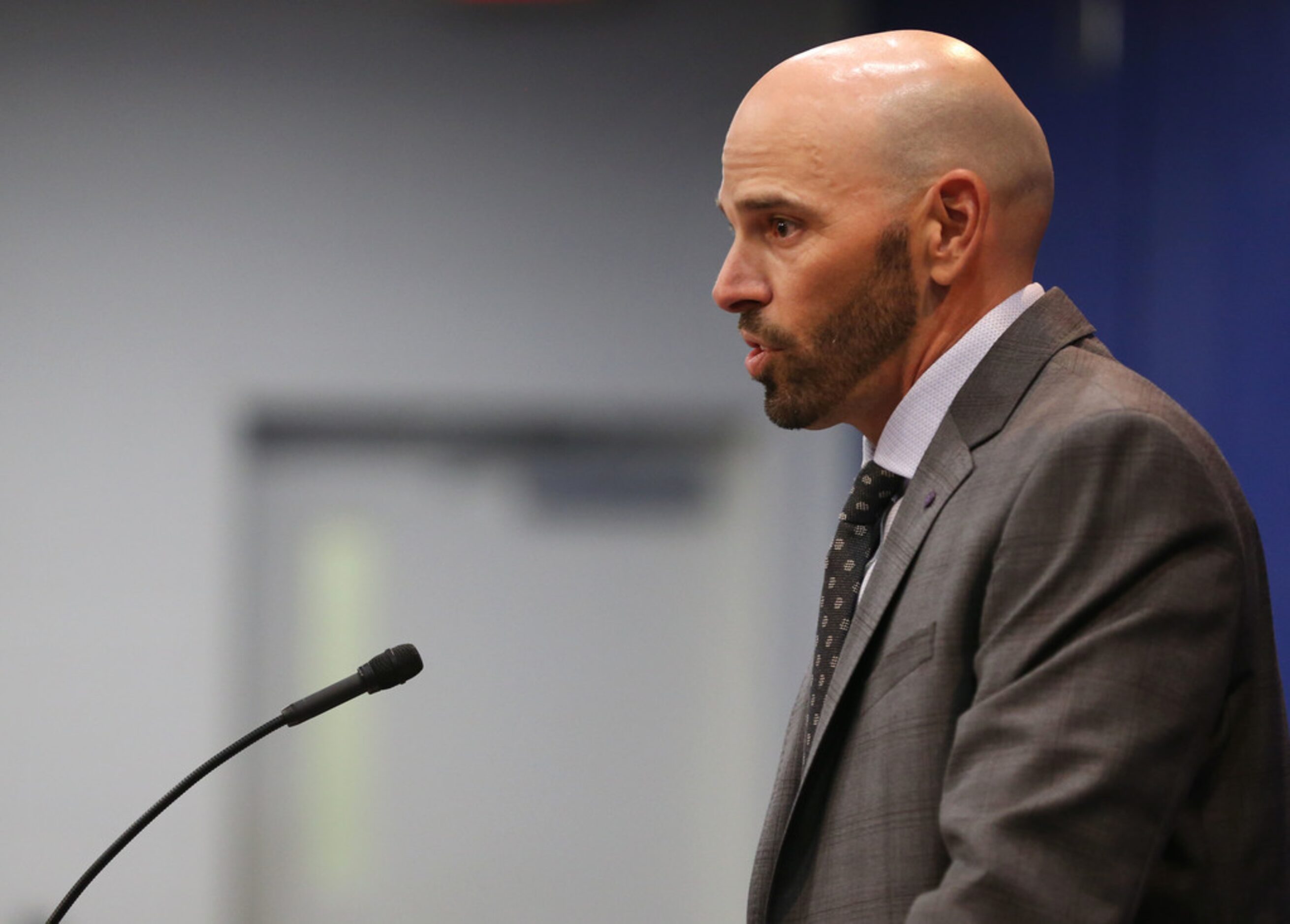 Texas Rangers' new manager Chris Woodward speaks during a press conference announcing his...