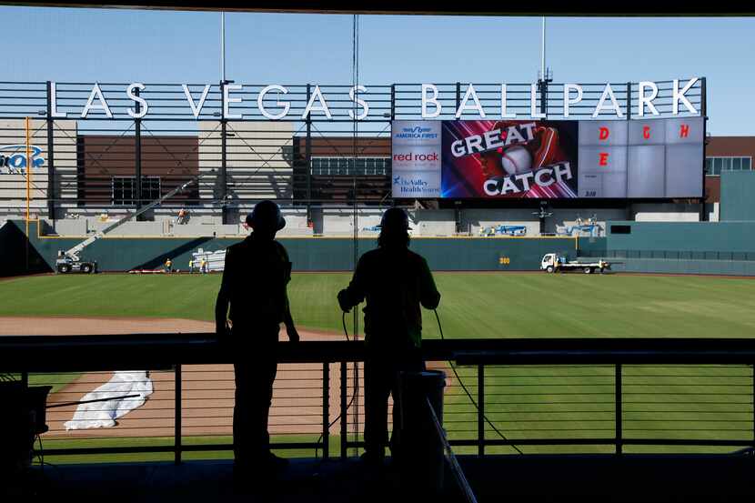 Las Grandes Ligas aprobaran la mudanza de los Atléticos de Oakland a la ciudad de Las Vegas.