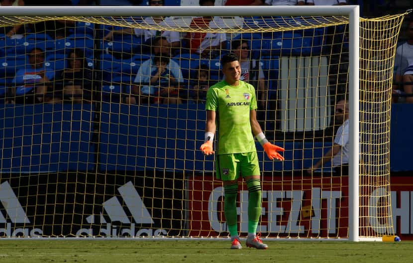 FC Dallas goalkeeper Jesse Gonzalez (1) reacts to the team bench area after making a diving...