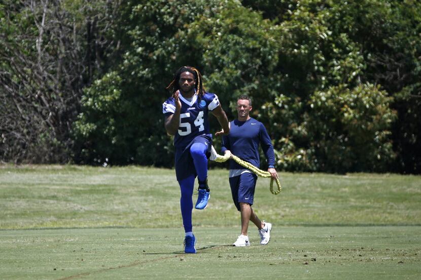 Dallas Cowboys Jaylon Smith works out during OTA practice at Valley Ranch in Irving, Texas...