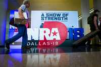 La convención del NRA está abierta al público en el Centro de Convenciones Kay Bailey...
