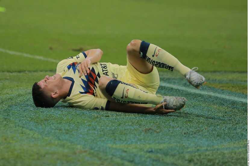 El futbolista del América, Nicolás Benedetti, salió lesionado en el Preolímpico para Tokio...