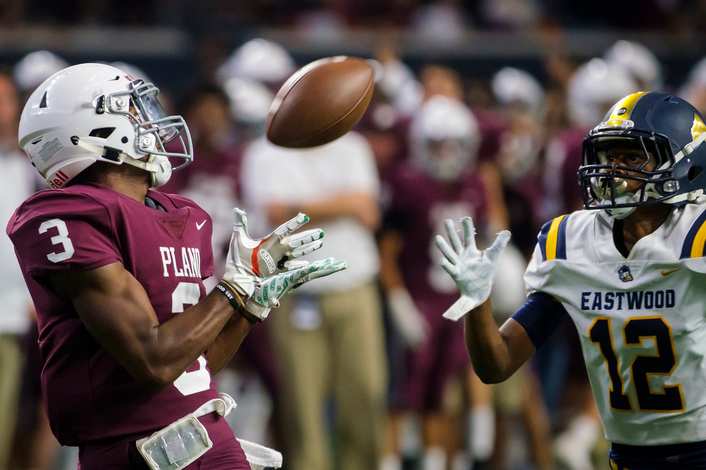 Planom wide receiver Jayden Chambers (3) hauls in a 49-yard touchdown pass pasg El Paso...