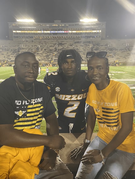 Missouri cornerback and 2024 NFL draft prospect Ennis Rakestraw Jr. (center) with ...