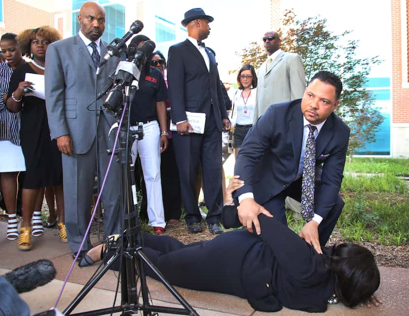 Attorney Frederick J. Barrow, right, and Attorney Pamela Meanes of the National Bar...