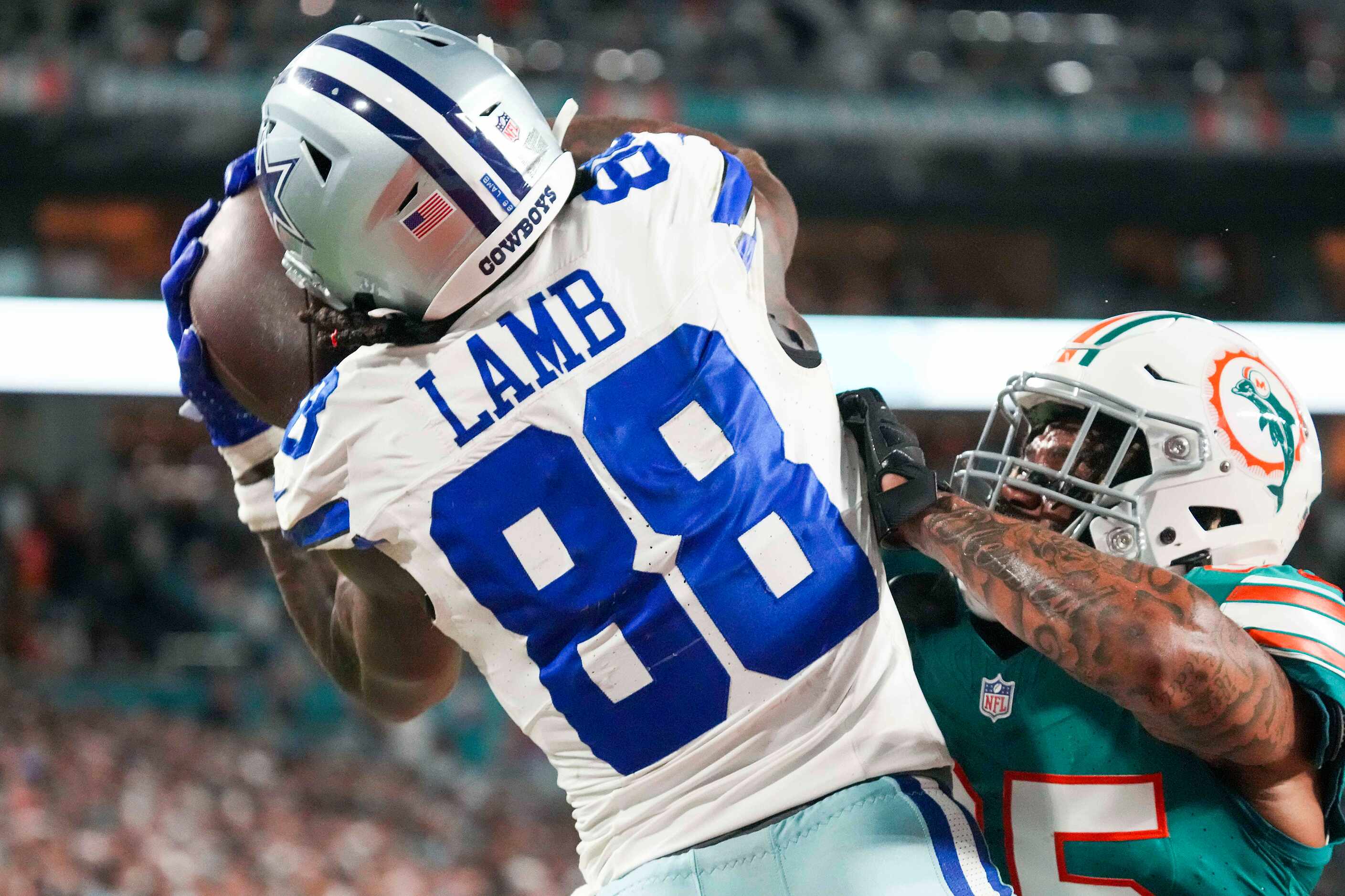 Dallas Cowboys wide receiver CeeDee Lamb (88) can’t come down with a pass in the end zone as...