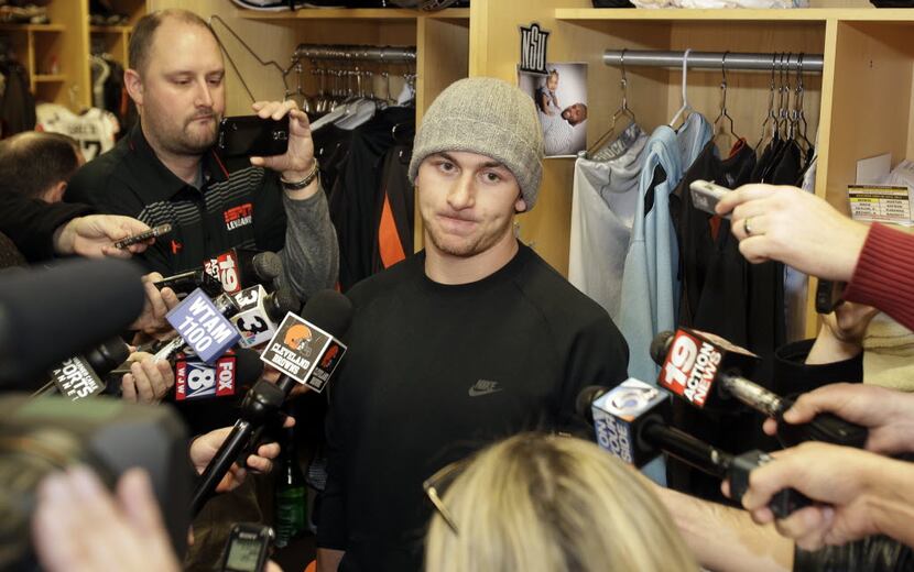 FILE - In this Monday, Dec. 29, 2014, file photo, Cleveland Browns quarterback Johnny...