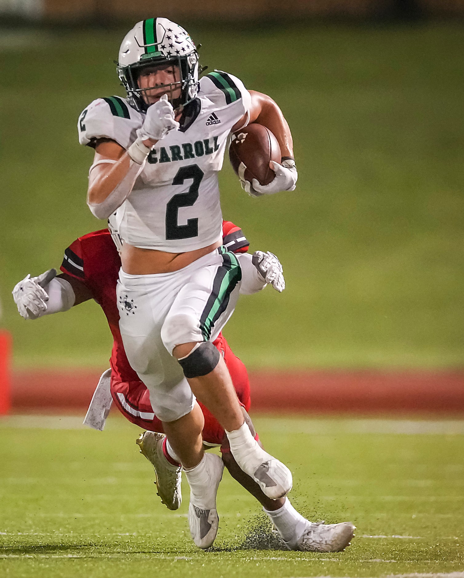 Southlake Carroll running back Owen Allen (2)  breaks loose on a 56-yard gain on a...