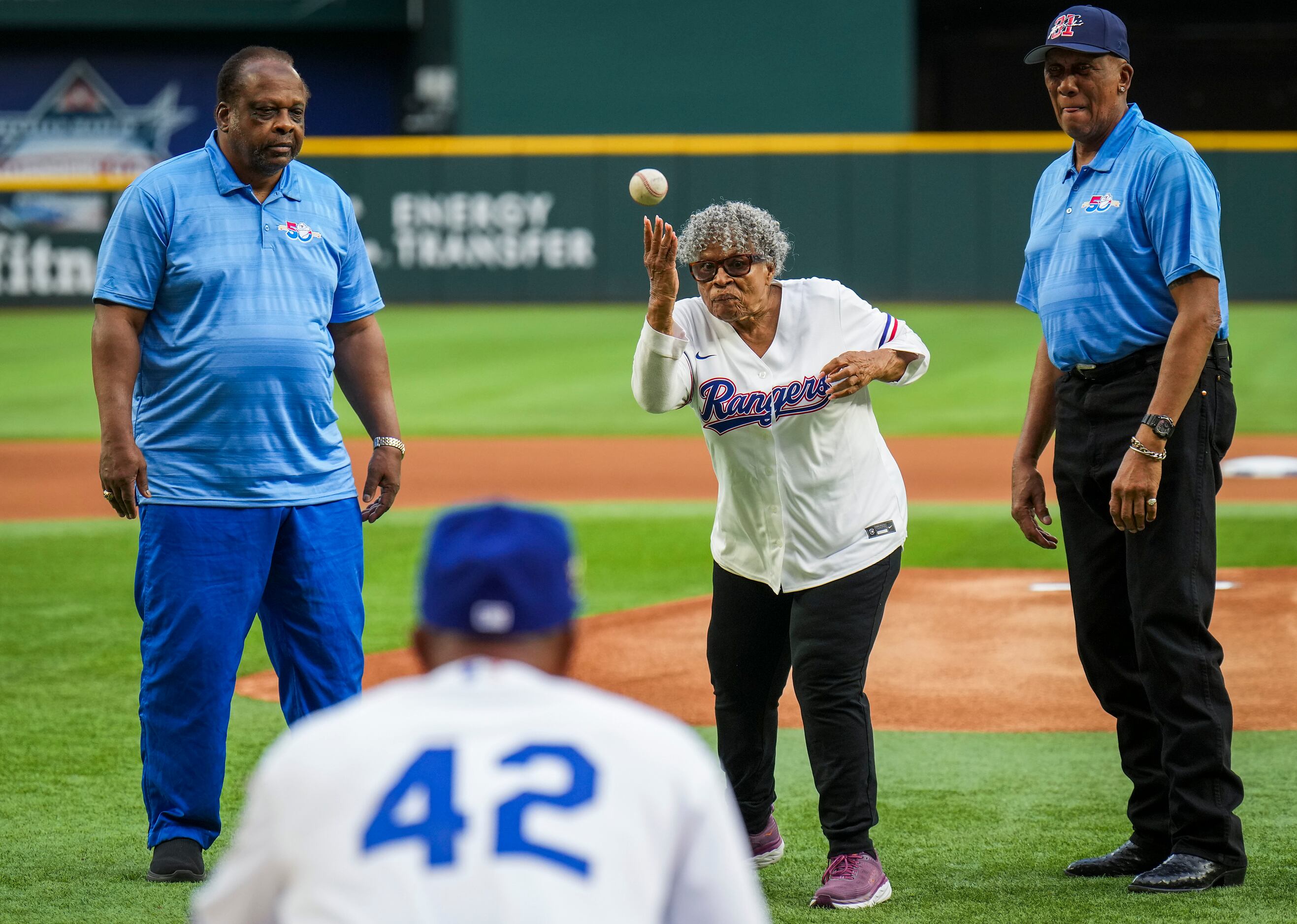 Opal Lee throws first pitch at Texas Rangers game